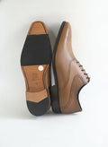 Richelieus Brogue en Cuir Beige – Élégance et Raffinement